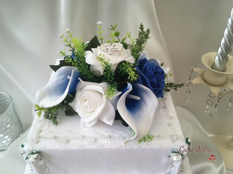 White & Blue Centred Calla Lilies With Roses & Heart Brooch