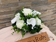 Calla Lily With Choice of Glitter/Plain Roses