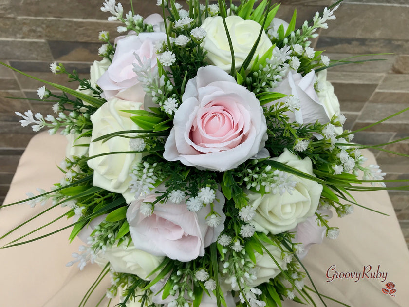 Fresh Look Blush Pink Roses With Heather & Gypsophila *Special Edition ...