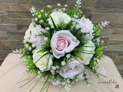 Fresh Look Blush Pink Roses With Heather & Gypsophila *Special Edition*