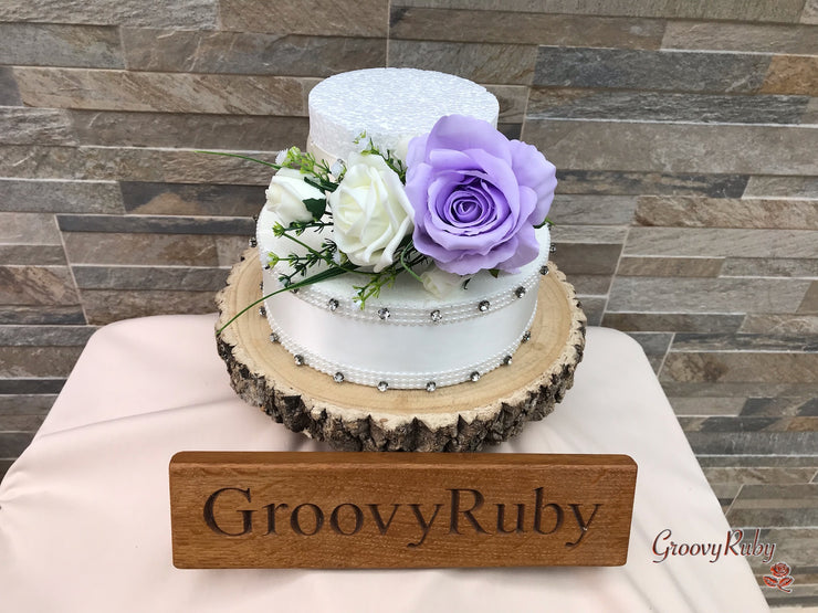 Fresh Look Ice Lilac Roses With Heather & Gypsophila *Special Edition*