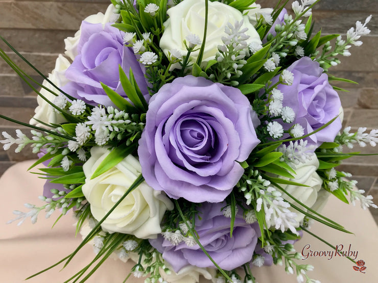 Lilac White Roses Fresh Look Ice Lilac Roses With Heather & Gypsophila *Special Edition ...