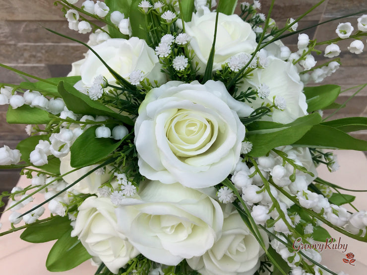 Fresh Look Ivory Roses With Lily of the Valley *Special Edition*