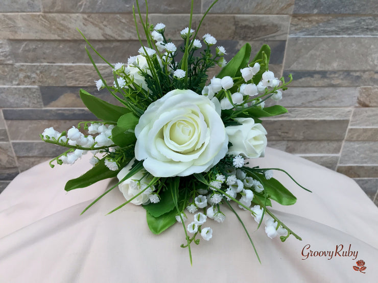 Fresh Look Ivory Roses With Lily of the Valley *Special Edition*