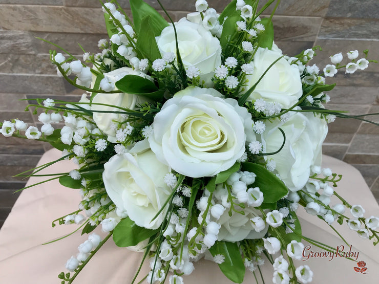 Fresh Look Ivory Roses With Lily of the Valley *Special Edition*