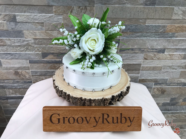 Fresh Look Ivory Roses With Lily of the Valley *Special Edition*