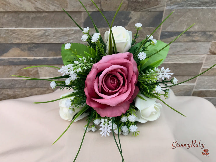 Fresh Look Rose Pink Roses With Heather & Gypsophila *Special Edition*