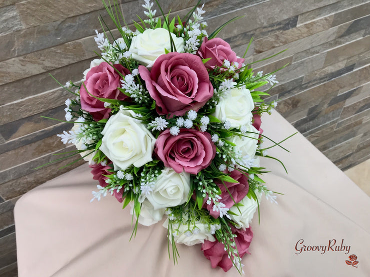 Fresh Look Rose Pink Roses With Heather & Gypsophila *Special Edition*
