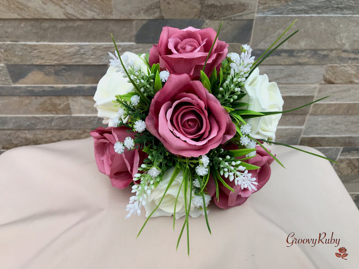 Fresh Look Rose Pink Roses With Heather & Gypsophila *Special Edition*