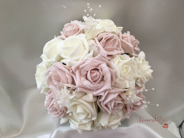 Mocha Pink Glitter Rose With Ivory Babies Breath