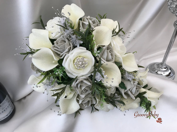 Glittered Calla Lily With Silver