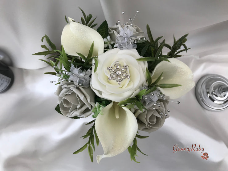 Glittered Calla Lily With Silver
