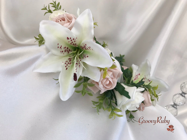 Small Tiger Lily & Mocha Pink Roses Wired Candelabra Table Rings