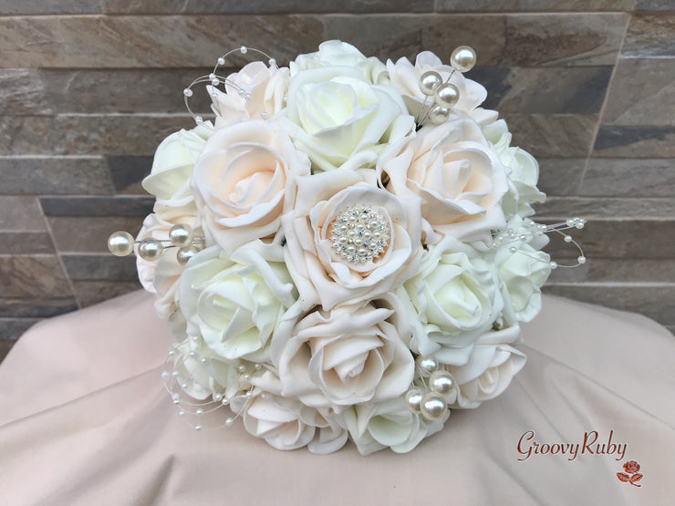 Champagne Roses With Pearl