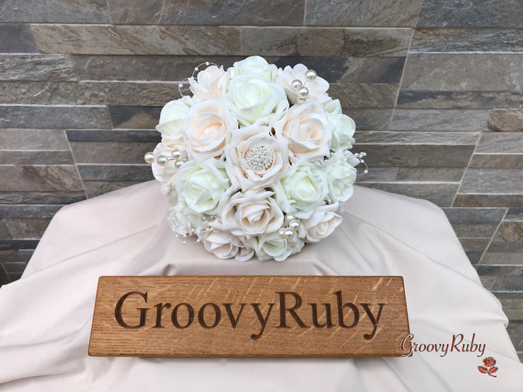 Champagne Roses With Pearl