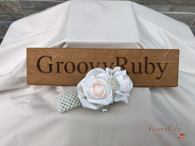 Champagne Roses With Pearl