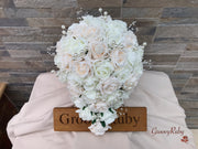 Champagne Roses With Pearl