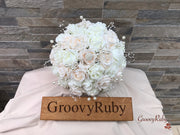 Champagne Roses With Pearl