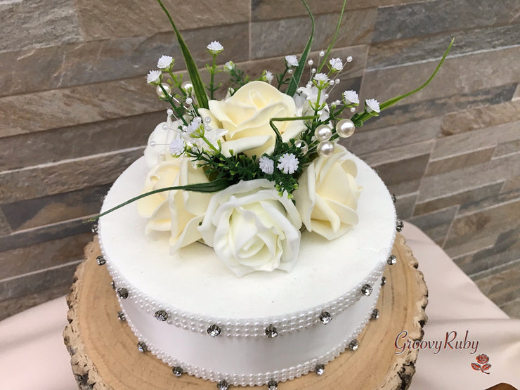 Chantilly Cream With Pearls & Foliage