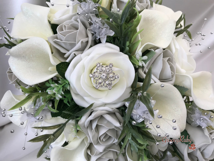 Glittered Calla Lily With Silver