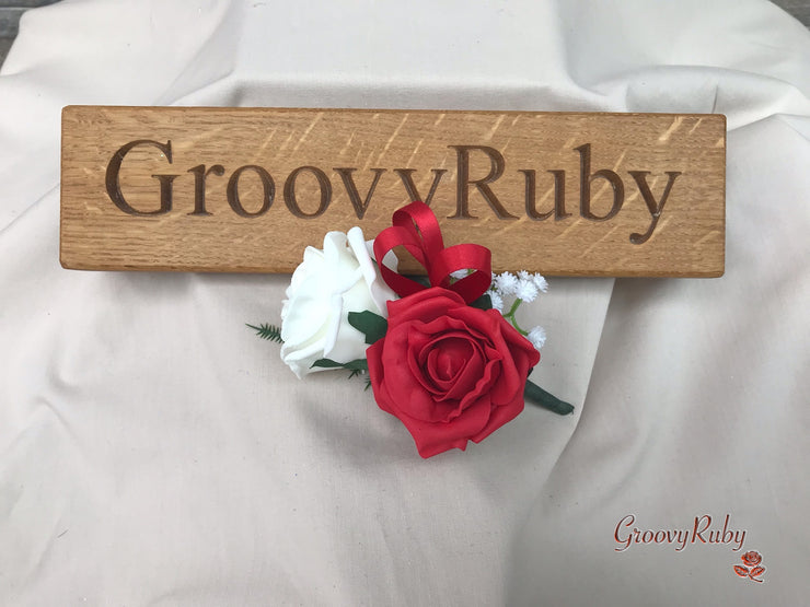 Light Red Roses With Gypsophila