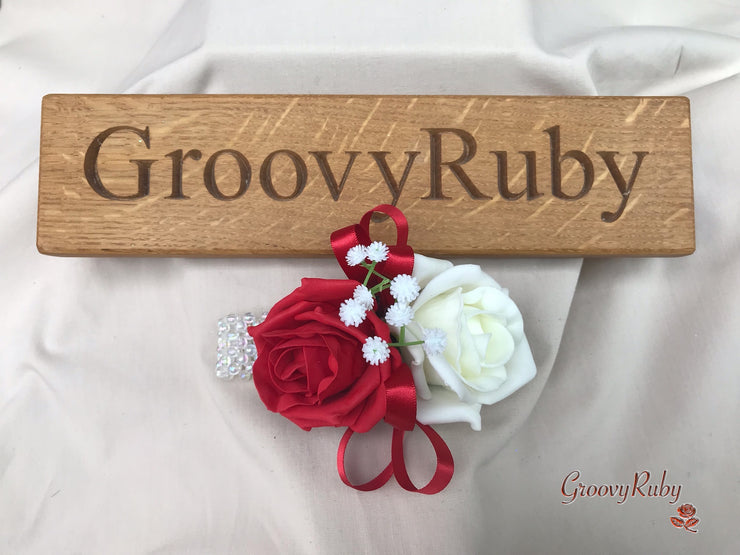 Light Red Roses With Gypsophila