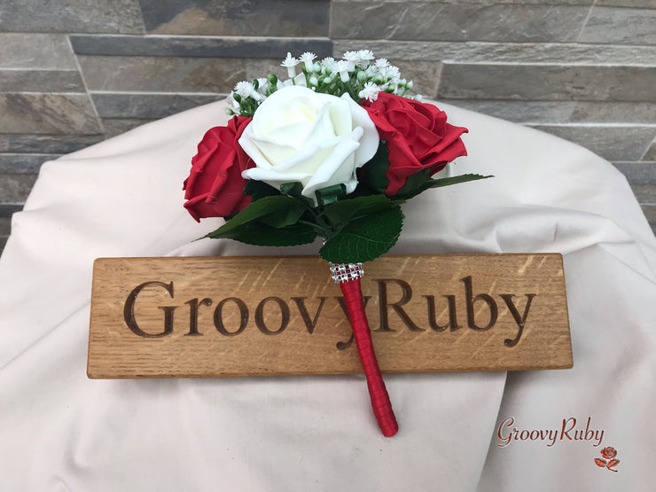 Light Red Roses With Gypsophila