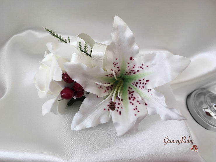 Small Tiger Lilies & Ivory Roses With Berries