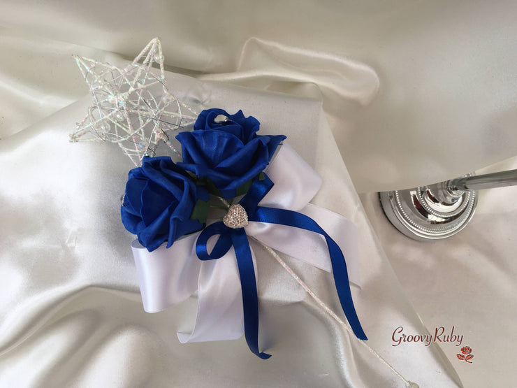 White & Blue Centred Calla Lilies With Roses & Heart Brooch