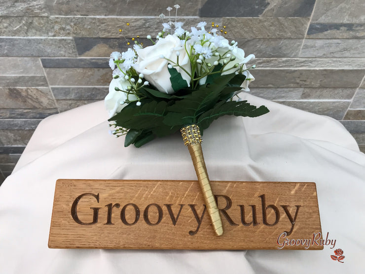 Champagne, Light Gold & Ivory Roses With Gypsophila