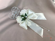 Ivory Glitter Roses With Pearls & Gypsophila