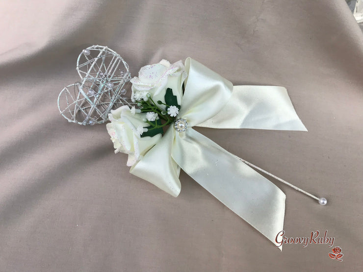 Ivory Glitter Roses With Pearls & Gypsophila